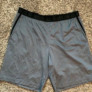 Mens XL speed wick Reebok shorts